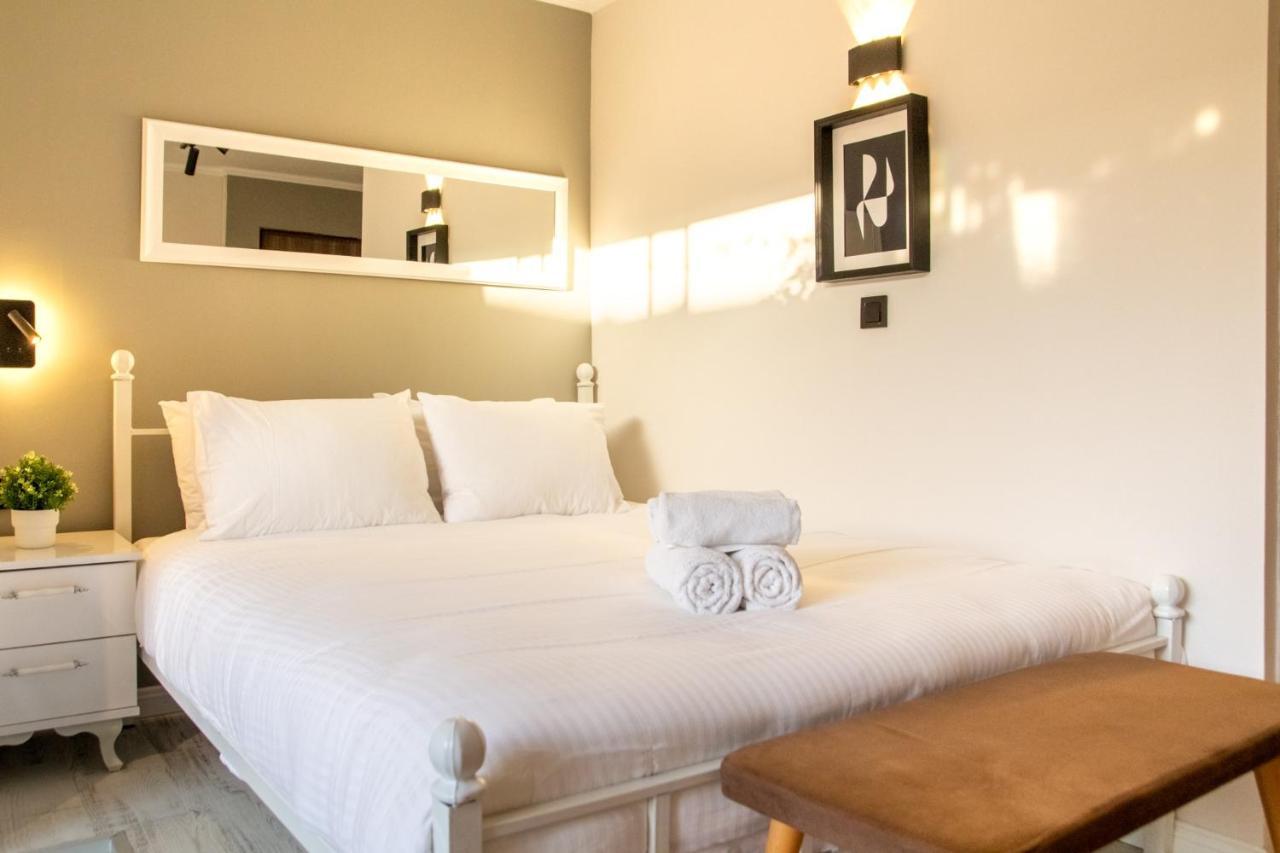 Apartamento Invigorating Studio Flat Near Kordon In Alsancak Esmirna Exterior foto