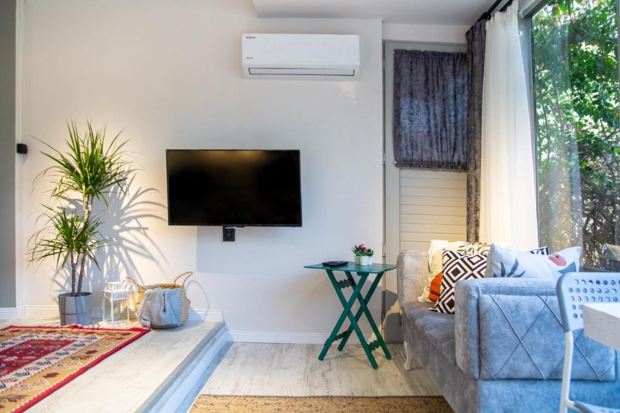 Apartamento Invigorating Studio Flat Near Kordon In Alsancak Esmirna Exterior foto
